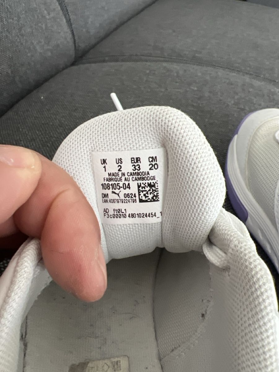 Puma Scarpe per ragazzi: Kinder Hallenschuhe Turnschuhe  – Usato da Schaanwald FL venduto da G60_Power 3