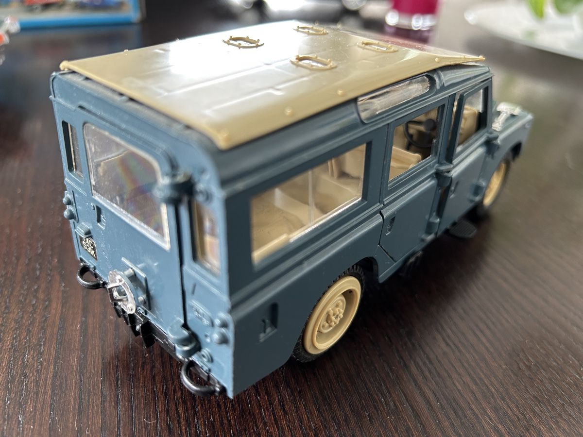 Land Rover Modellini d'auto: Land Rover Defender Modell 1:25 – Usato da Islisberg venduto da Nawi2000 1