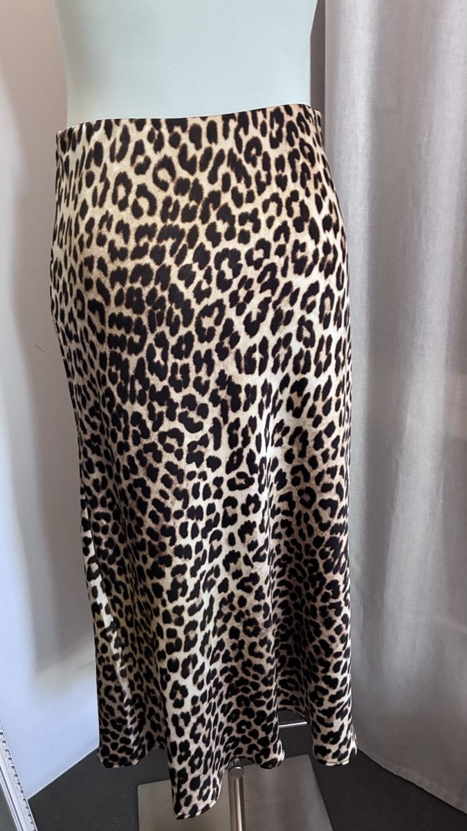 H&M Gonne: Rock mit Leopardenmuster Laenge 86cm NEU – Nuovo (secondo la descrizione) da Bäretswil venduto da Viechel 2