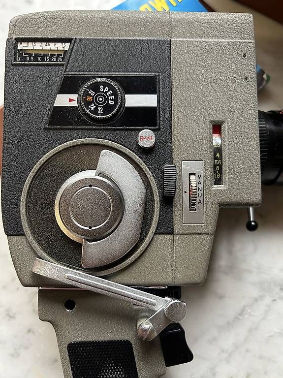 Videocamere: Antike CROWN 8mm Camera 8-E3B in Koffer – Usato da Uhwiesen venduto da Durschi71 3