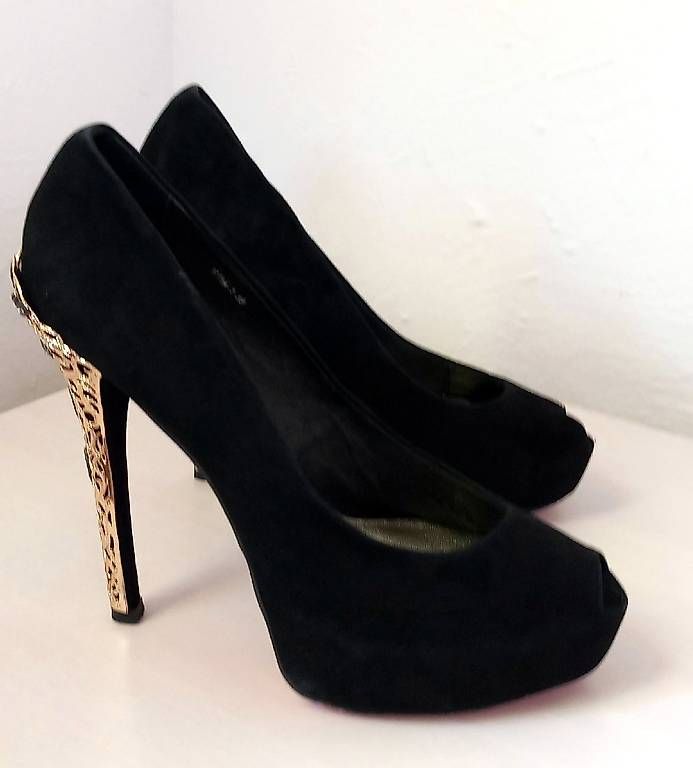 Scarpe da donna: Pumps in Gr. 39 Farbe Schwarz – Usato da Rikon im Tösstal venduto da maverik08 2
