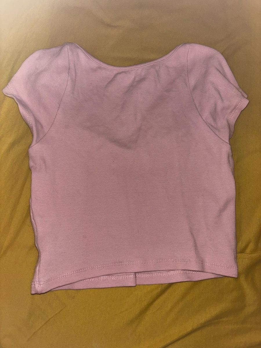 Top: Top rose à manches courtes - Taille XS – Usato da La Chaux-de-Fonds venduto da lea_77ly 1