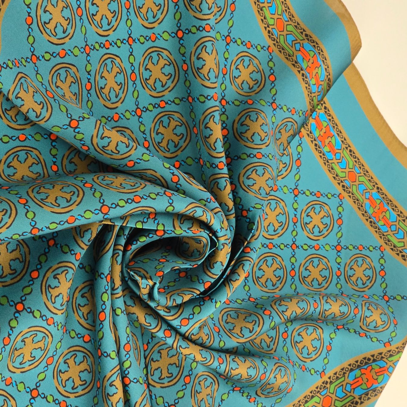Foulard & Sciarpe: New 68cm 100% Silk Scarf Chain Pattern Teal Neckscarf – Nuovo e nell'imballaggio originale da Baar venduto da virginiablossoms 4