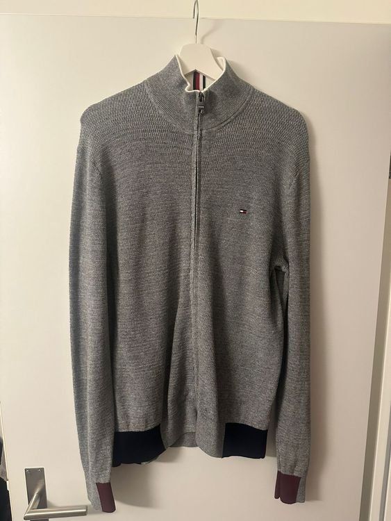 Tommy Hilfiger Maglioni & Felpe: Tommy Hilfiger Pullover (Grösse L) – Usato da Wallisellen venduto da BlackWhite