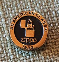 J852  Pin An American Classic zippo 1932
