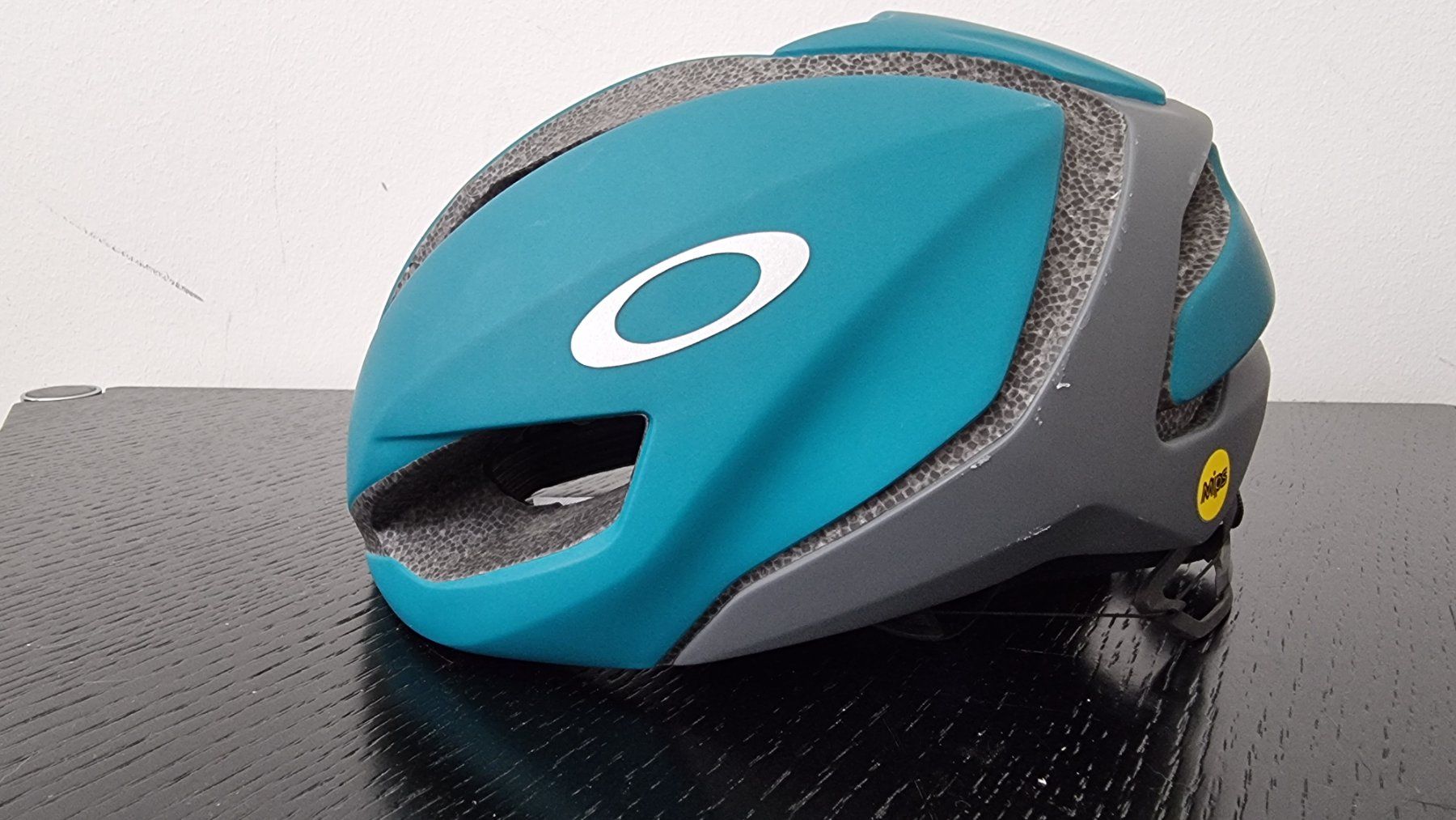 Oakley Caschi: Velohelm Oakley – Nuovo (secondo la descrizione) da Biel/Bienne venduto da river10