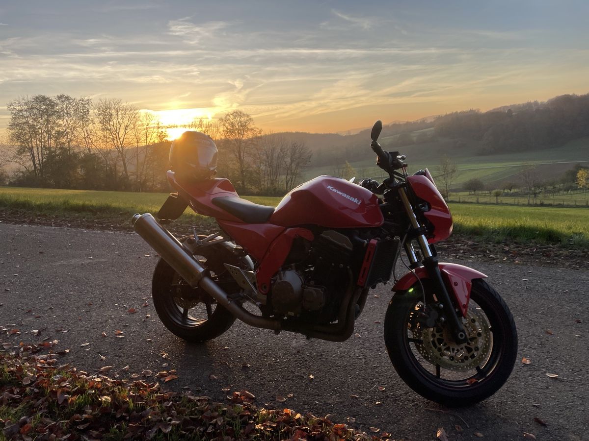Kawasaki Strada: Kawasaki Z 750 Preis VB – Usato da Basel venduto da Jonas.Federer 4
