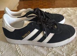 Adidas Gazelle Noires et Blanches - Taille 40 neuf