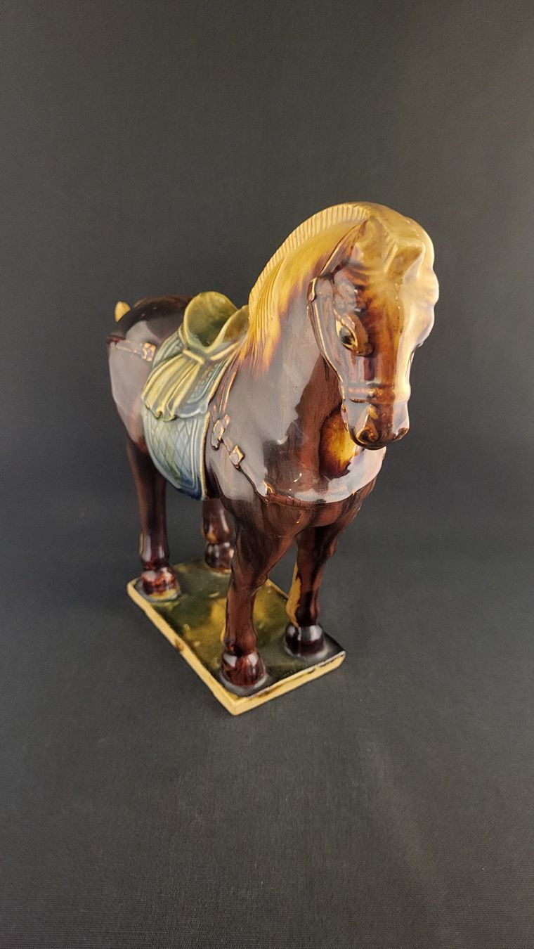 Statuette: Keramik Tang-Pferdefigur China – Usato da Basel venduto da spinne02 1
