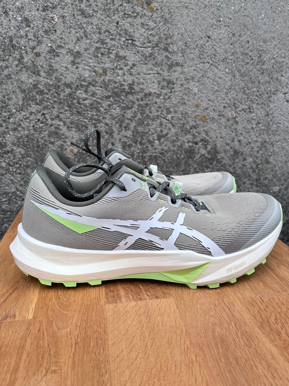 Asics Scarpe da uomo: Asics Fuji Lite 6 trailrunning-schuhe – Usato da Egerkingen venduto da taebimoht 3
