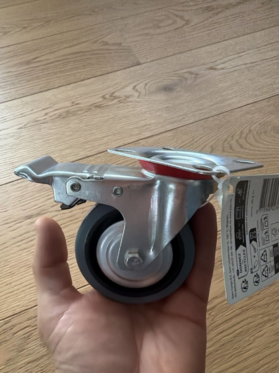 Altro per stoccaggio & trasporto: Lenkrolle mit Bremse 4 Stk.  – Nuovo e nell'imballaggio originale da Emmenbrücke venduto da streetfighter27 1