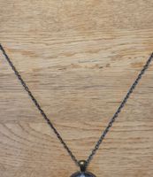 Collier avec pendentif pentagramme couleur bronze