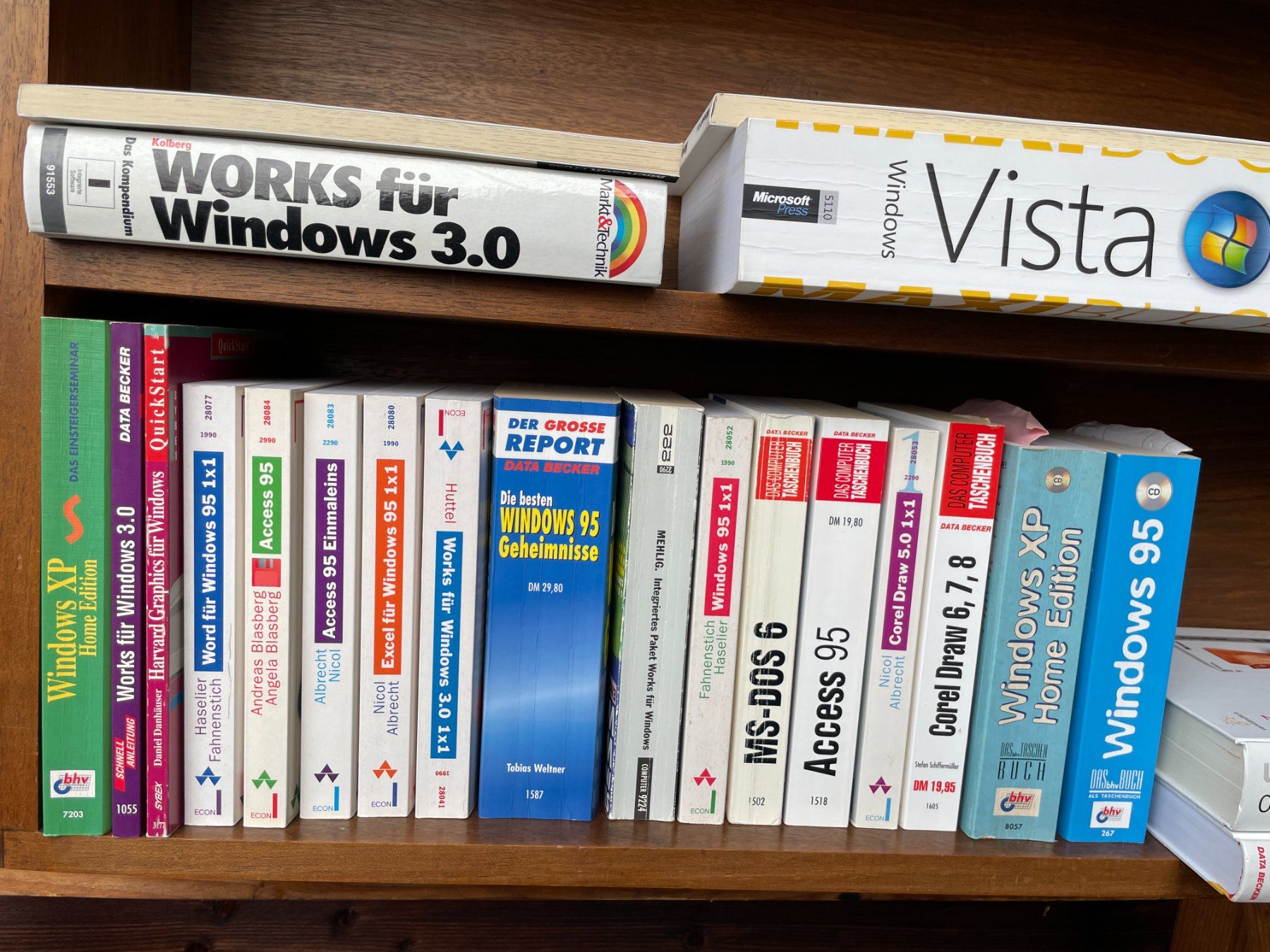 Libri: Sammlung "antiker" Informatikbücher – Usato da Gelterkinden venduto da rob_8rg2 1
