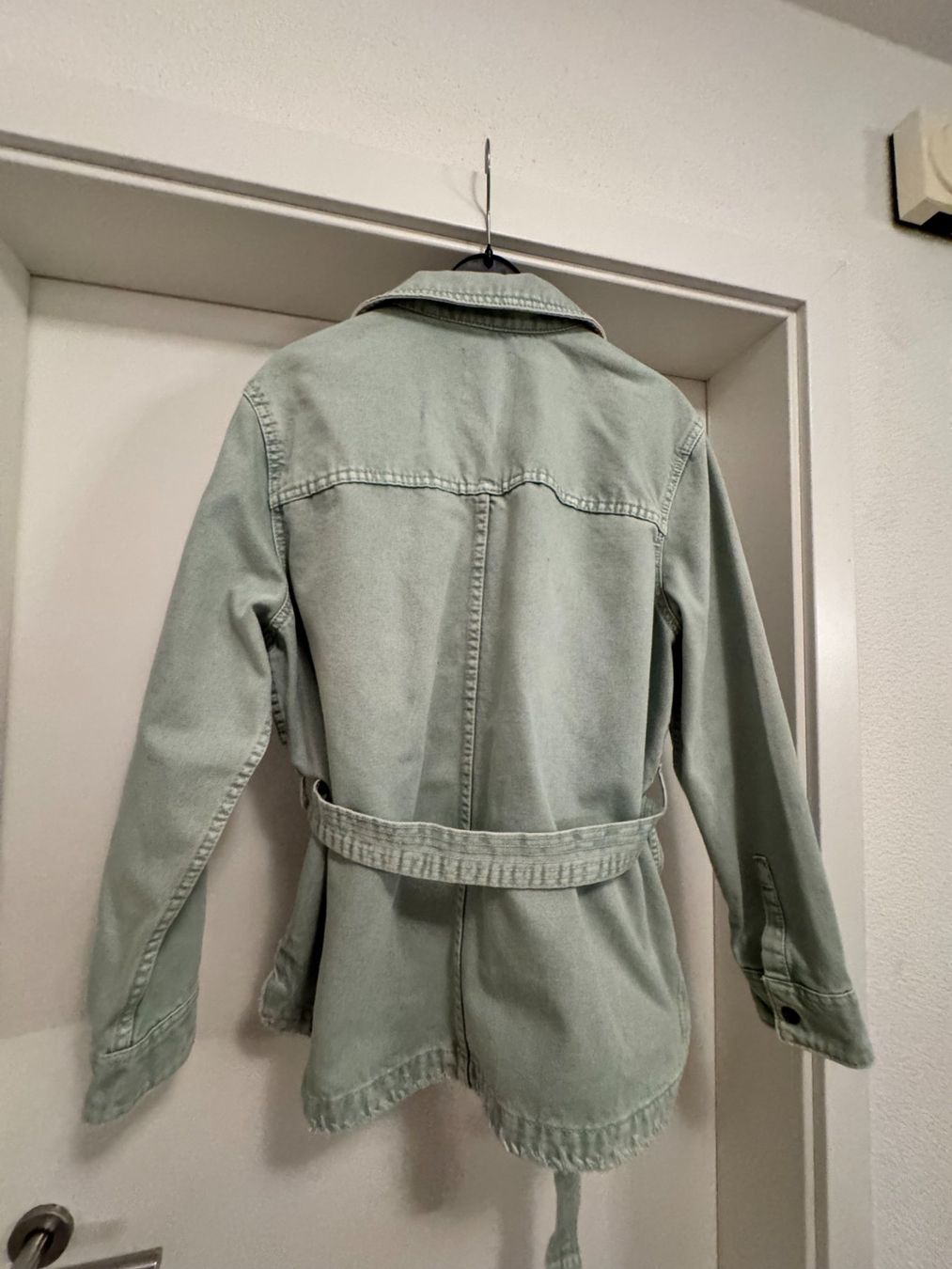 Zara Giacche: ZARA Denim-Jacke Grösse L – Nuovo (secondo la descrizione) da Spreitenbach venduto da Webtempel 2
