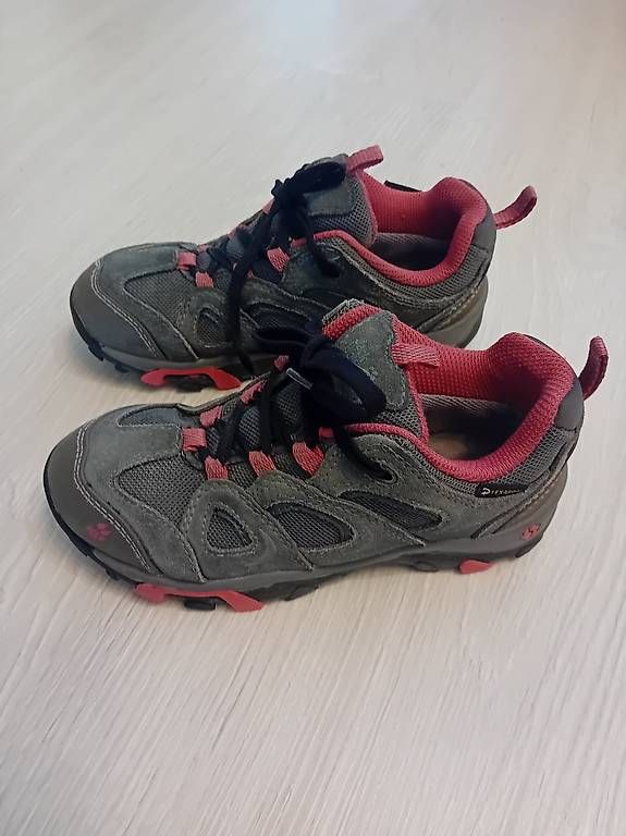 Jack Wolfskin Chaussures hommes: Trekkingschuh Jack Wolfskin Gr. 32 – D'occasion à Romanshorn par cojbamil 4