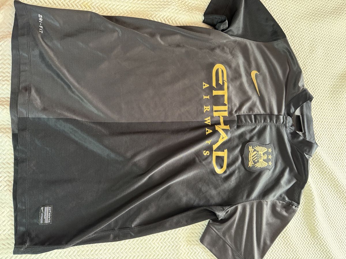Nike Canottiere & Pantaloni: Original Manchester City 13/14 away – Usato da Aarberg venduto da marcoo237