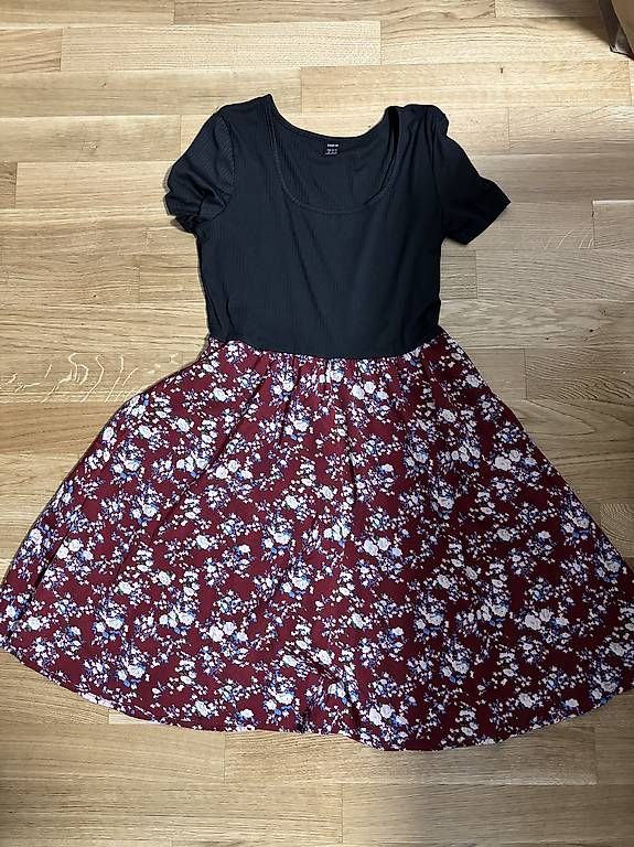 Kleider: Robe – Gebraucht aus Monthey von Susii_M