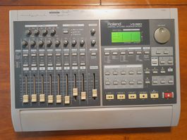 Roland VS-880 Digital Studio Workstation
