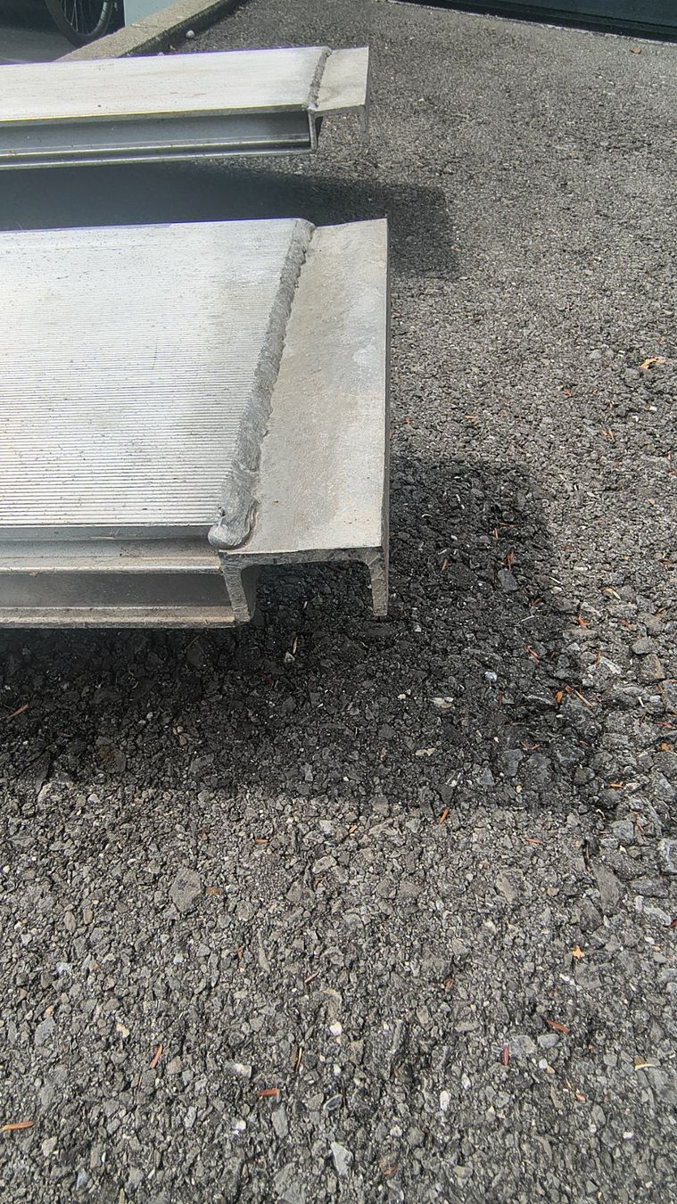 Rampe di accesso: Alu-Verladerampen 3 m – Usato da Hergiswil NW venduto da Ginete 1