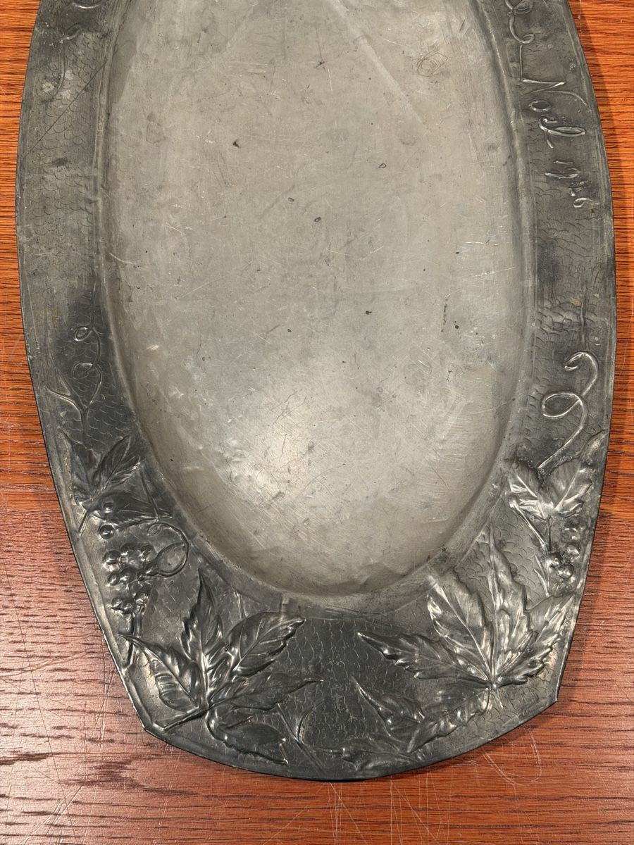 Piatti di portata: Vintage Pewter Tray, Fish Serving 1900s – Usato da Lausanne venduto da artnouveau04 4