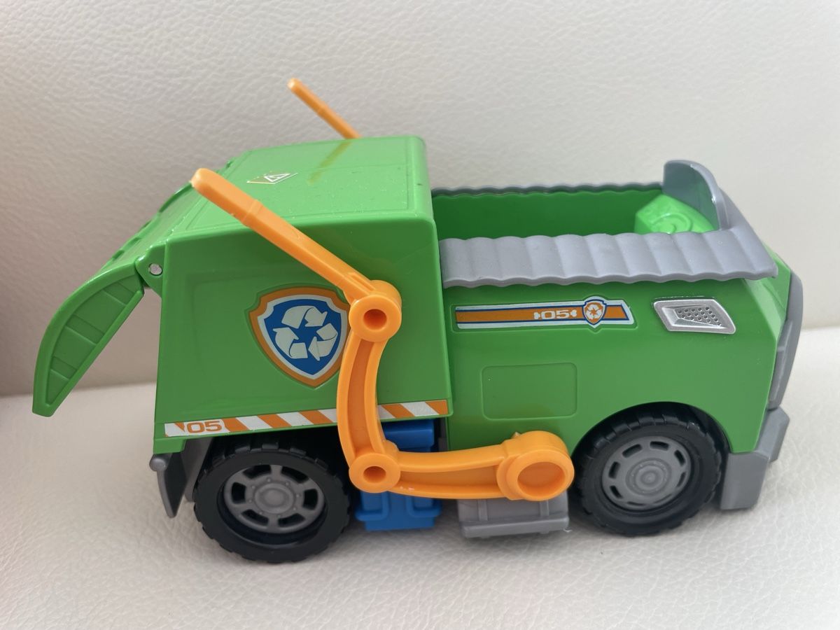 Spielzeuge: Spielzeug Helikopter plus Geschenk – Gebraucht aus Rüti ZH von Tal_ga6N 7