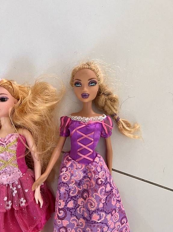 Puppen: Lot 2 Barbies princesses – Gebraucht aus Epalinges von Kallem 2