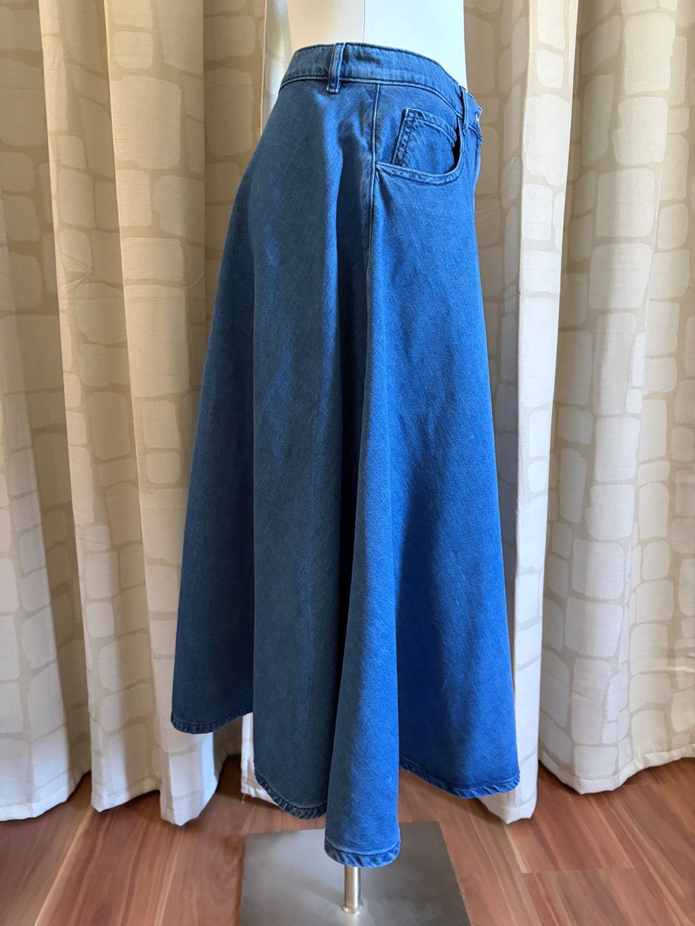 Max Mara Gonne: MAX MARA (Intrend) Jeans-Rock Gr. 40 – Nuovo (secondo la descrizione) da Zofingen venduto da NEOLO 1