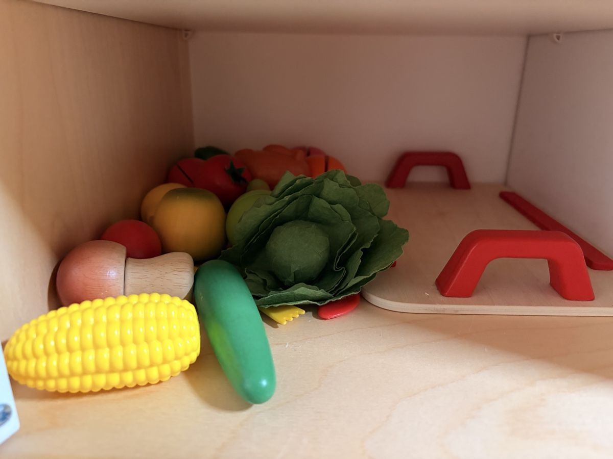Ikea Giocattoli: Kinderküche mit Zubehör  – Usato da Windisch venduto da Slamit 5