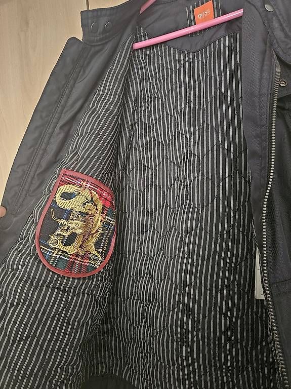 Jacken: Boss Jacke  – Gebraucht aus Füllinsdorf von orazio23