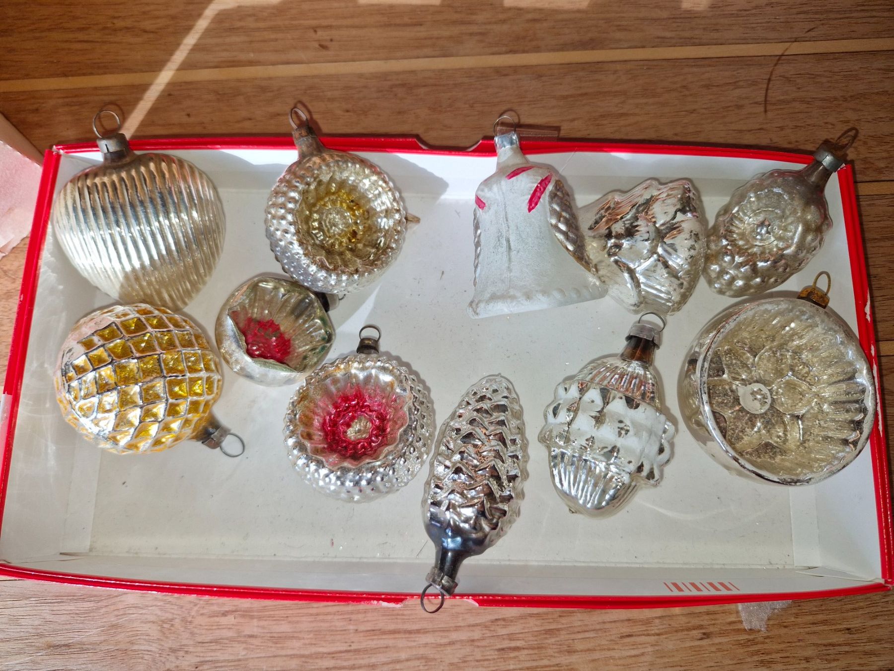 Toutes les décorations: antiker Christbaumschmuck – D'occasion à Guarda par rue_bpd7