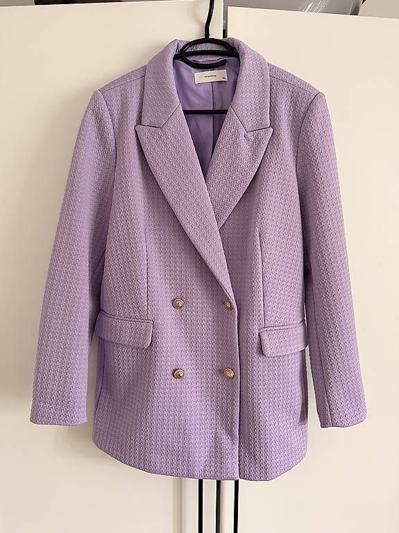 Jacken: Reserved, Blazer lila mit Goldknöpfen, Gr. 42 – Gebraucht aus Zollikofen von lili.j 1