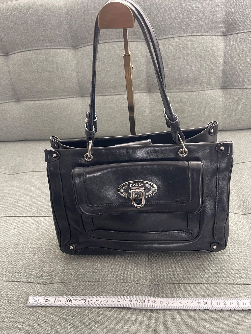 Bally Taschen für Damen: Schwarze Bally Handtasche aus Leder – Gebraucht aus Cham von pri_9ktk