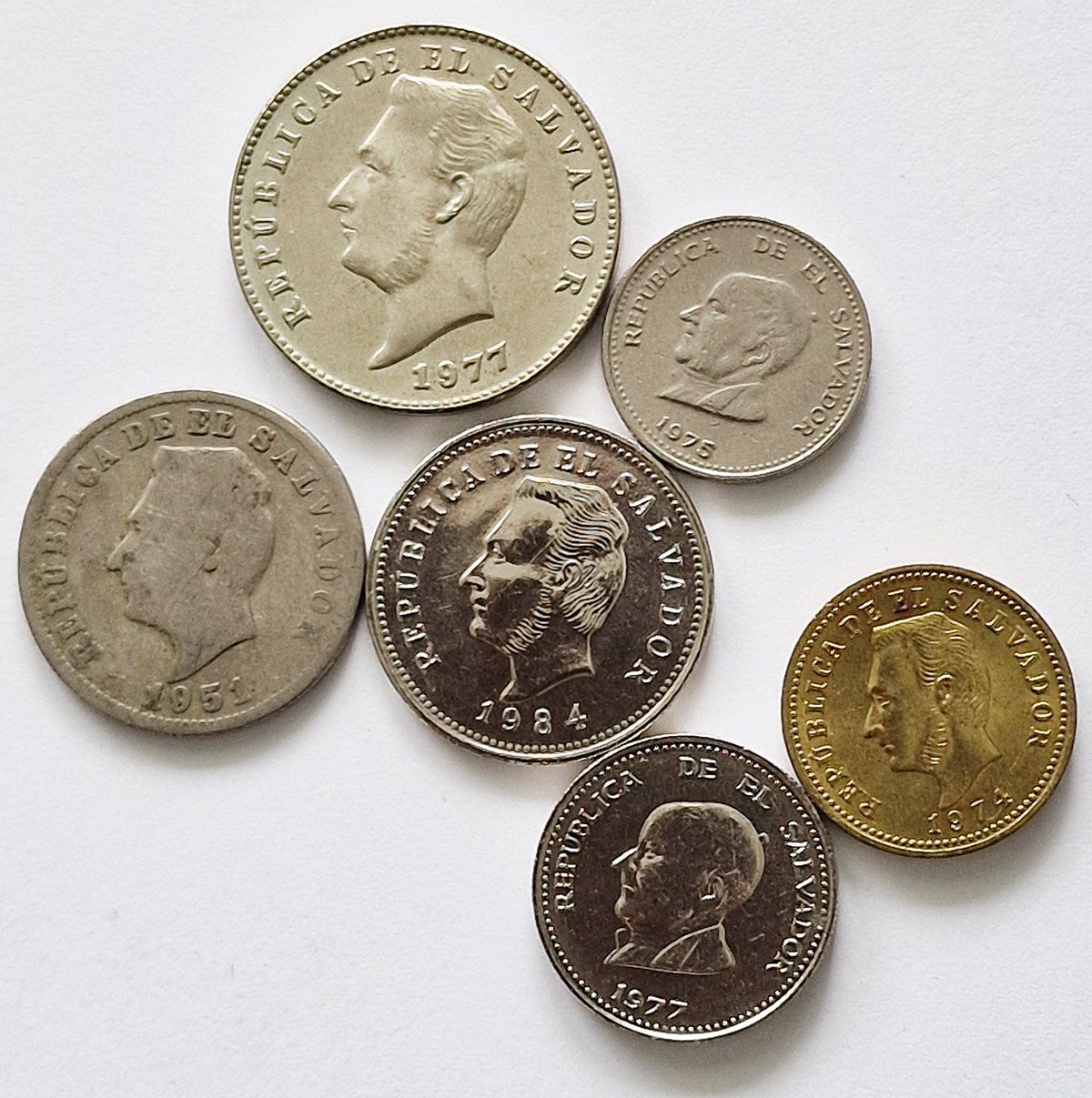 Toutes les monnaies: 6 x Salvador – D'occasion à Illnau par swisshippo 1