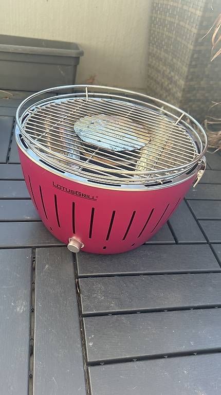 Griglie: LotusGrill inkl. Kohle und Paste – Usato da Nottwil venduto da niice_._
