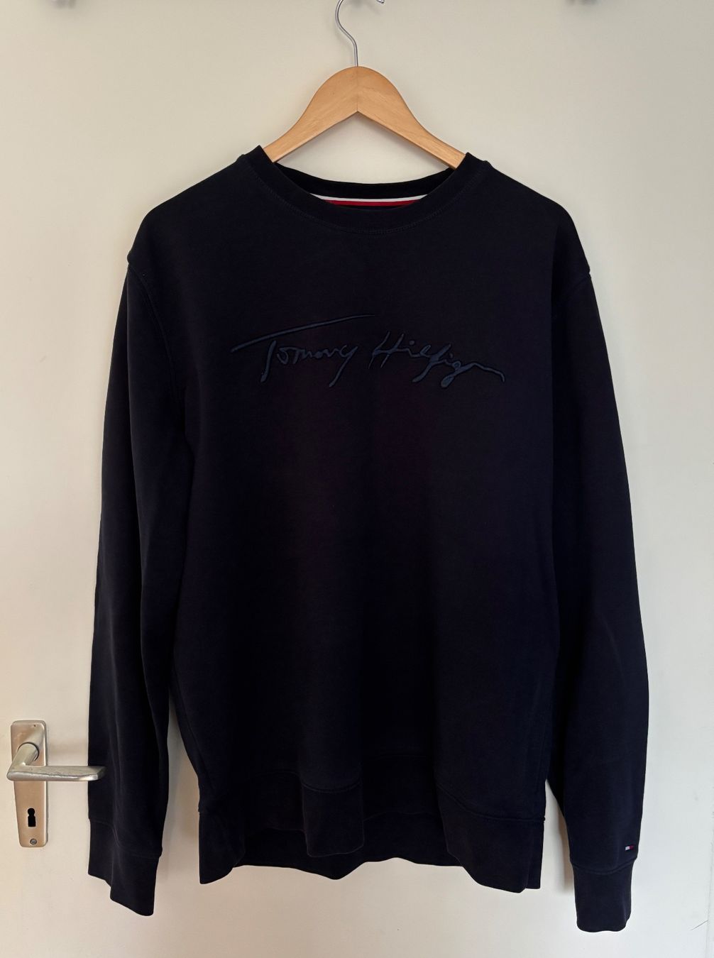 Tommy Hilfiger Maglioni & Felpe: Tommy Hilfiger Sweatshirt – Usato da Muttenz venduto da s24_6nnd