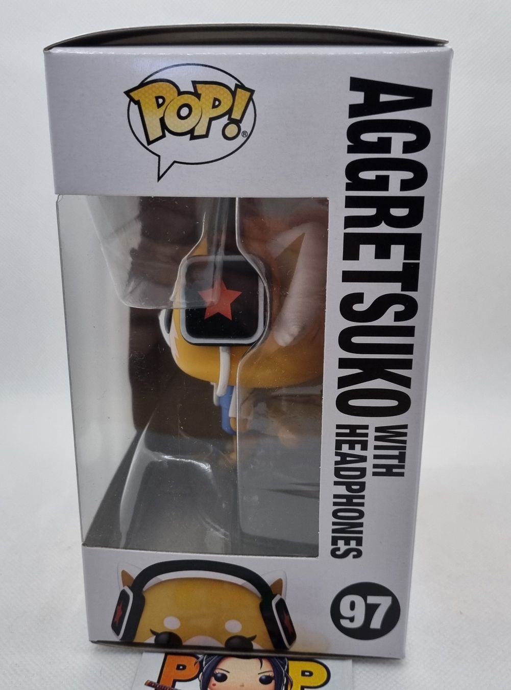 Funko Statuette: Funko POP! Aggretsuko - Aggretsuko with headphones – Nuovo (secondo la descrizione) da Vernayaz venduto da fnkochase 2