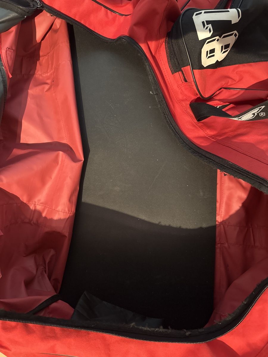 Borse: Eishockey oder Inline Tasche 40 x 40 x 100 ohne Rollen – Usato da Schlierbach venduto da Lega1 3