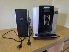 Jura E600 Kaffeevollautomat + Jura Tassenwärmer – Top Zustan