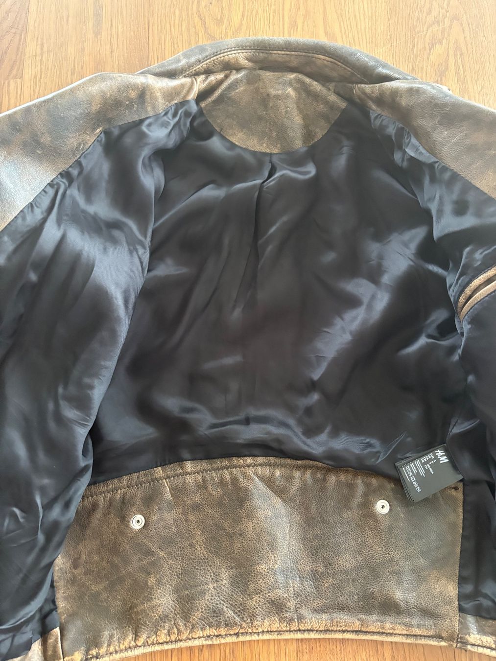 H&M Jacken: H&M STUDIO Limitierte Edition Lederjacke / S / Sold out! – Gebraucht aus Zug von bia_v6gf 6