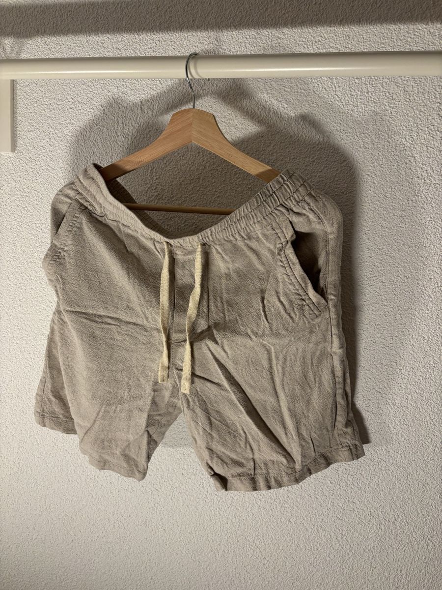 Pantaloni: Shorts Zara – Usato da Meilen venduto da rr0