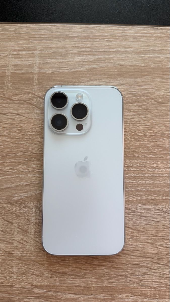 Apple Handys / Smartphones: iPhone 14 Pro Weiss – Gebraucht aus Veltheim AG von KimiSinger