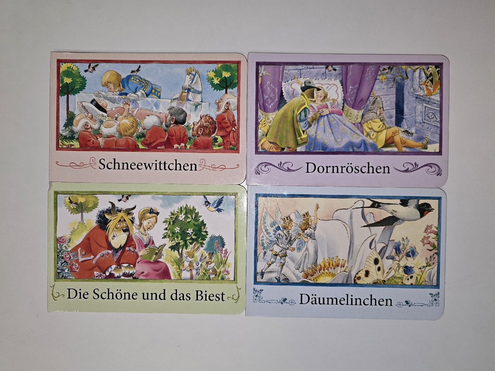 Libri: 4er Set Mini Märchenbücher Pappe Schneewittchen Dornröschen  – Usato da Teufenthal AG venduto da thuzsu