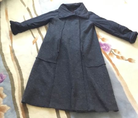 Une merveille manteau en laine LUUKAA, M, neuf, valeur 499.-