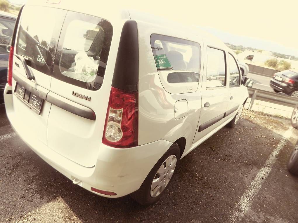Automobili: Dacia Logan 1.5 dci   – Usato da Geneve venduto da pau_ybt5 4