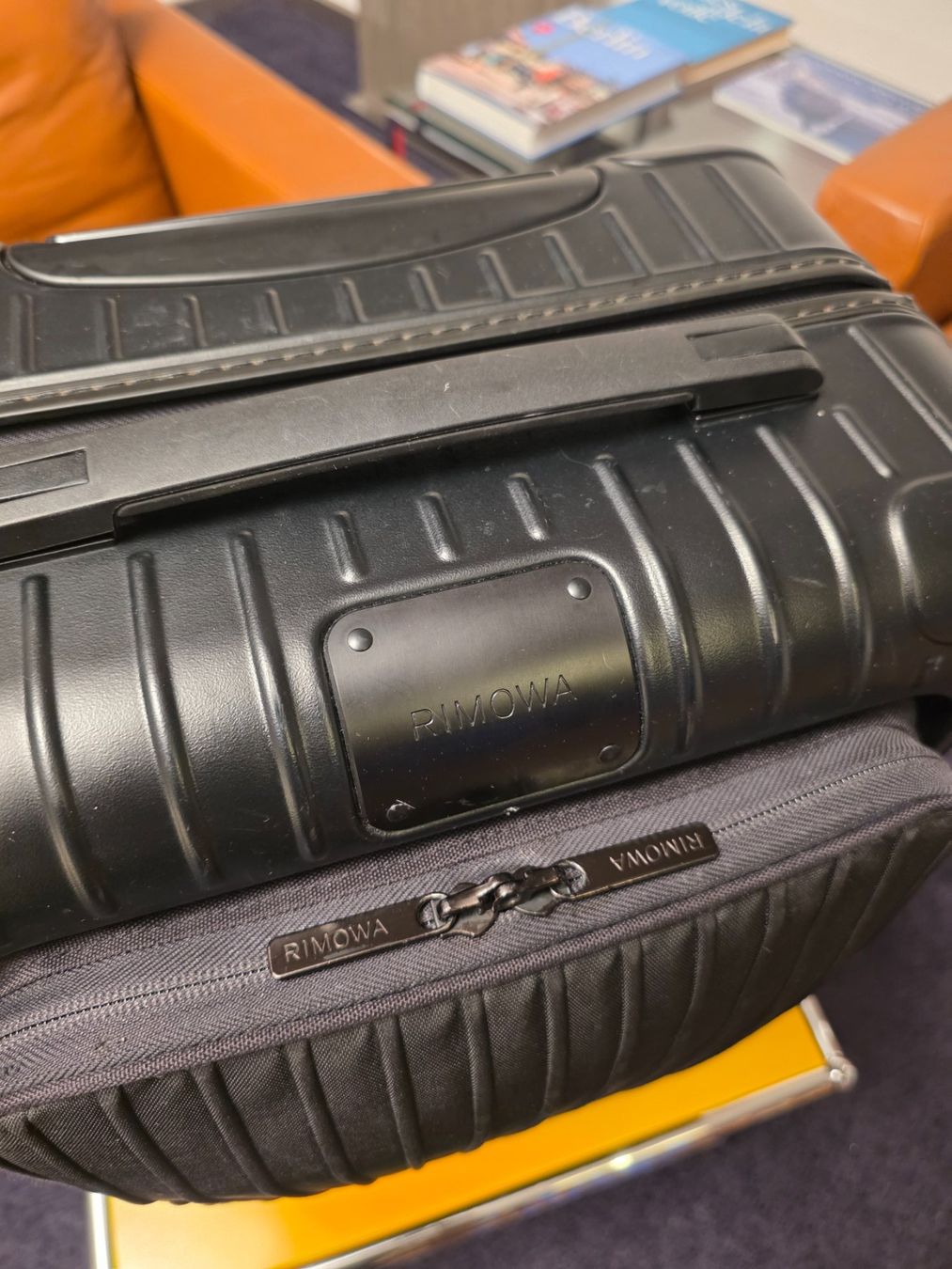 Rimowa Valigie: Rimowa essential cabin sleeve – Usato da Chambésy venduto da olivierGE 3
