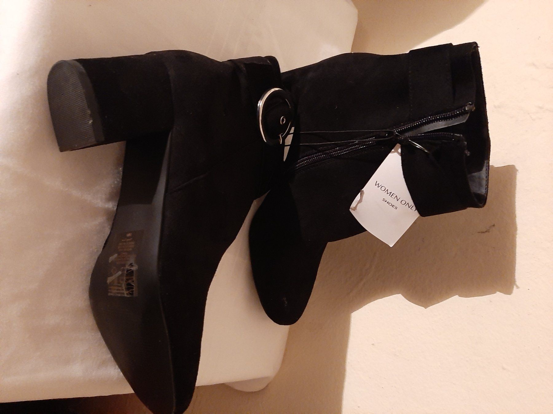 Scarpe da donna: Stiefel – Nuovo (secondo la descrizione) da Basel venduto da zaa_7ft5 2