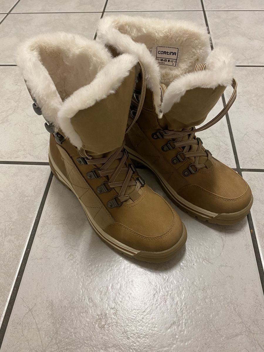 Scarpe da donna: Cortina Winterstiefel – Nuovo (secondo la descrizione) da Bütschwil venduto da Amazing_target