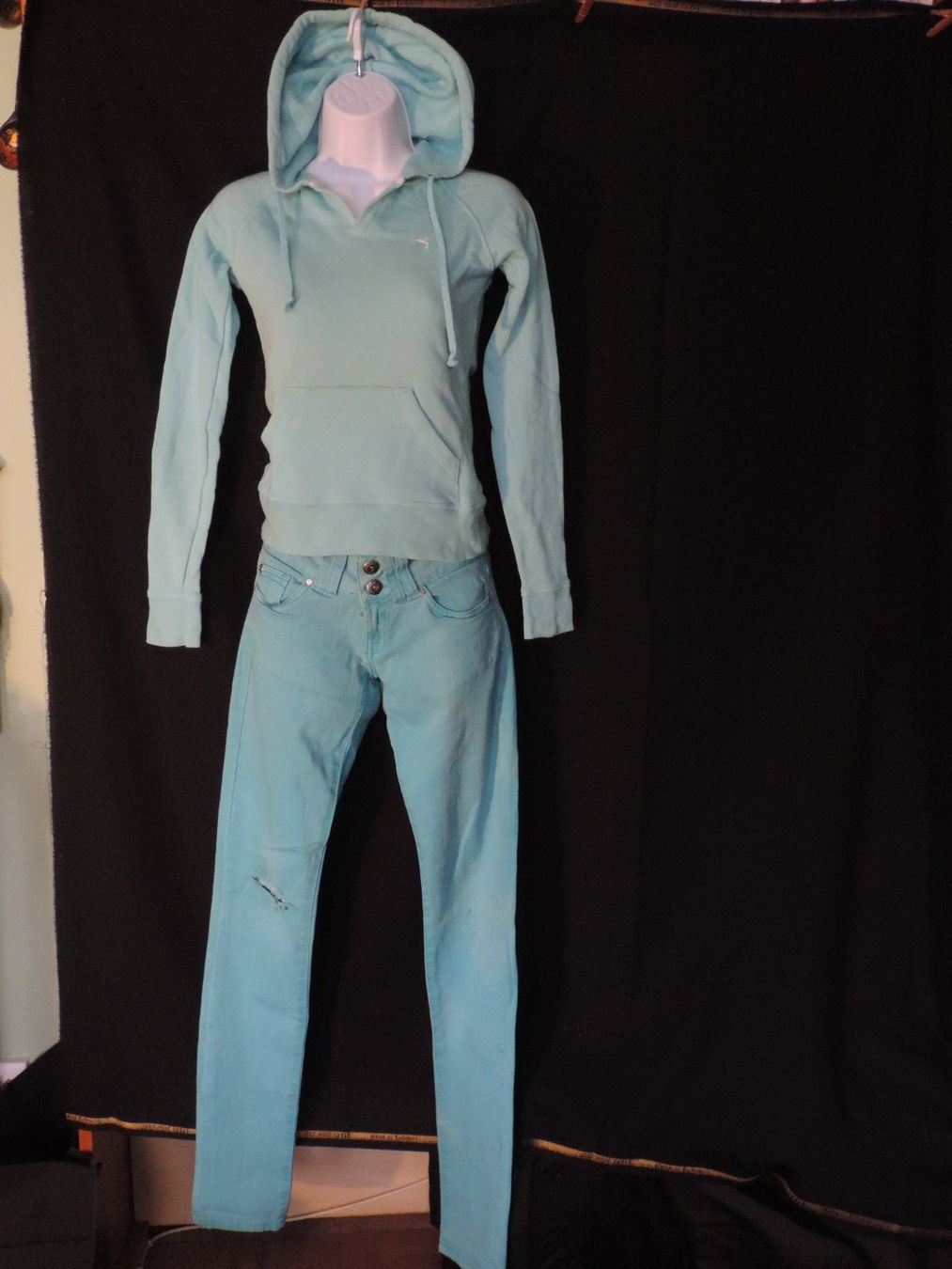 Lotti di vestiti: ensemble bleu turquoise – Usato da Genève venduto da Axelle333 4
