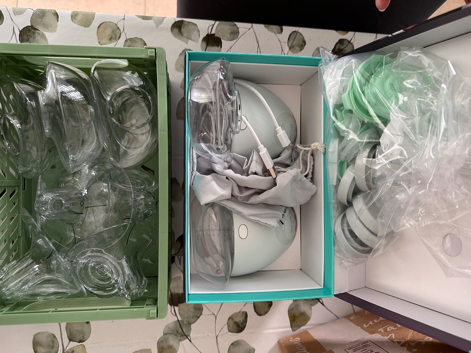 Elvie Accessori per l’allattamento: Elvie Doppelmilchpumpe – Nuovo (secondo la descrizione) da Küttigen venduto da oeschii