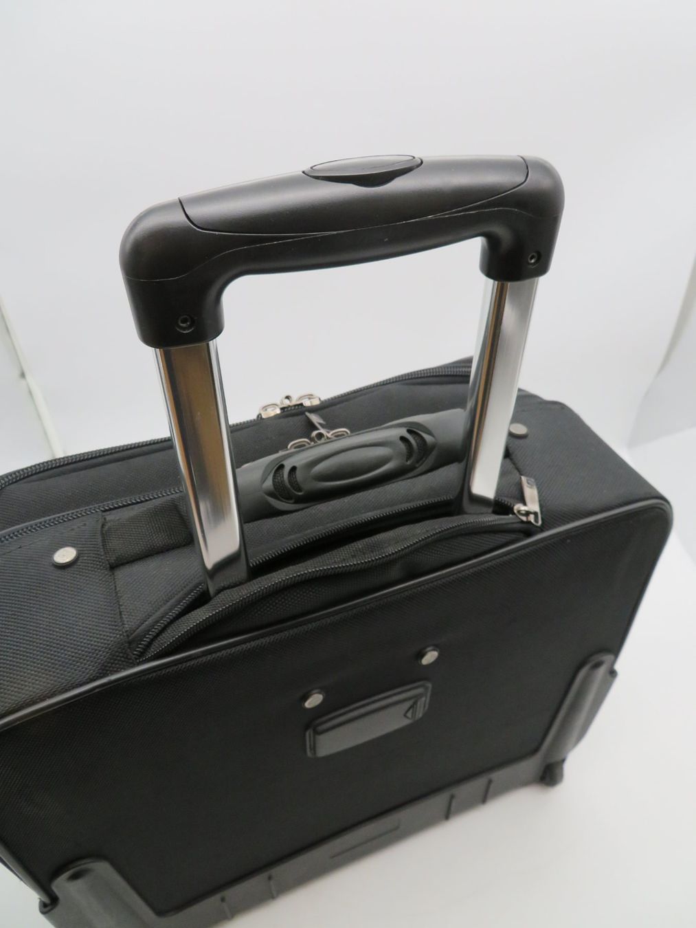 Valigie & Borse: Business Aktenkoffer mit Rollen – Usato da Reinach BL venduto da WBZ-Flohmarkt 2